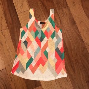Multi colored, scoop neck tank.
